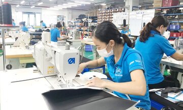 PMI tháng 8 trên 50 điểm, sản lượng ngành sản xuất tăng bốn tháng liên tiếp