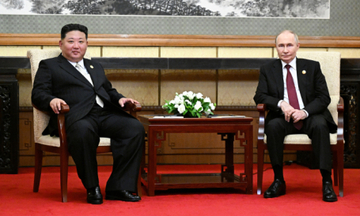 Tổng thống Nga và Chủ tịch Triều Tiên hội đàm ở Bắc Kinh