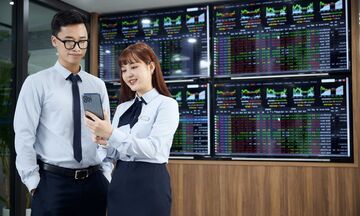 Chuyên gia chứng khoán: VN-Index leo vùng 2.000 điểm là kịch bản khả dĩ