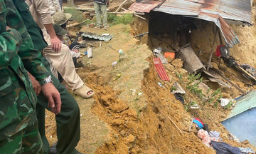 Đà Nẵng: Miền núi mưa lớn, xã Hùng Sơn bị sạt lở