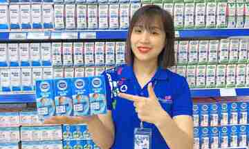 Co.opmart trao tặng hơn 10.000 hộp sữa cho học sinh dịp khai giảng