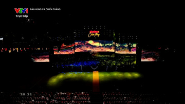 Đang diễn ra chương trình nghệ thuật 'Bản hùng ca chiến thắng'