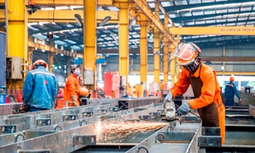 Infographic | 8 tháng năm 2025: IIP tăng ở cả 34 địa phương