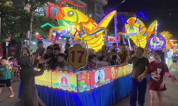 'Đêm hội Thành Tuyên' lung linh, rực rỡ sắc màu