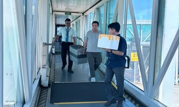 Khi cánh bay Vietnam Airlines trở thành nhịp cầu của sự sống