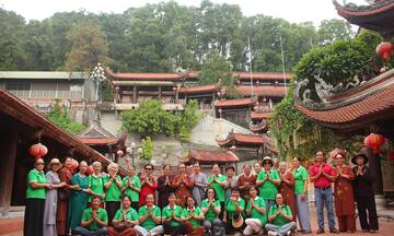 Niềm vui tuổi xế chiều với những suất cơm tình thương