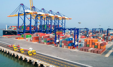 Hải Phòng tăng sản lượng hàng hóa qua cảng bảo đảm cao điểm cuối năm