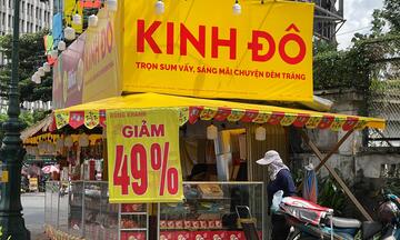 TP. Hồ Chí Minh: Bánh trung thu hạ giá sốc, kích cầu mạnh