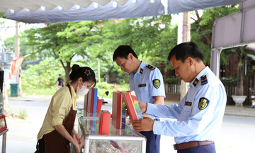 Đà Nẵng: Thị trường bánh Trung thu trầm lắng, QLTT siết kiểm soát