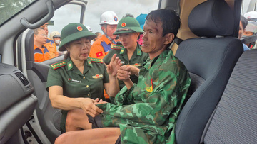 Lực lượng chức năng vẫn đang tìm kiếm các thuyền viên bị nạn trên biển