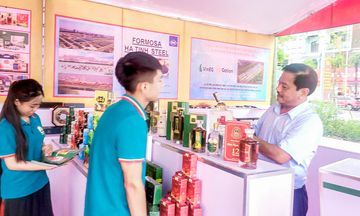 Hà Tĩnh: Kiểm tra chất lượng hàng hóa các gian hàng phục vụ đại hội 