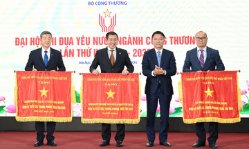 Phong trào thi đua yêu nước: “Chìa khóa vàng” phát triển đột phá IUH