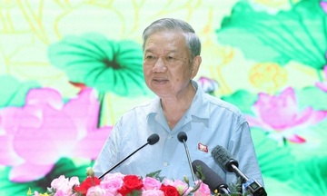 Tổng Bí thư: Chính quyền phải chuyển từ tư duy quản lý sang kiến tạo phục vụ