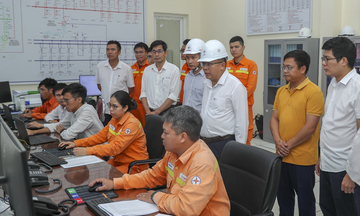 Đóng điện đường dây 500kV Lào Cai - Vĩnh Yên