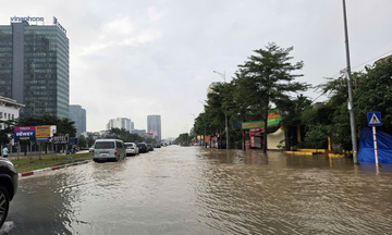 Chủ tịch TP. Hà Nội ban hành Công điện khắc phục hậu quả mưa lũ