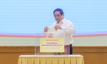 Thủ tướng cùng lãnh đạo Chính phủ ủng hộ đồng bào vùng bão lũ