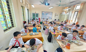 Hà Nội thành lập đoàn kiểm tra bữa ăn bán trú cho học sinh 