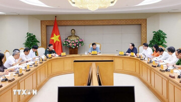 Phó Thủ tướng Nguyễn Chí Dũng giao Bộ Công Thương nâng quy mô mua điện của Lào