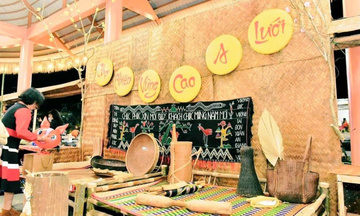 Chợ phiên vùng cao Huế: Cần duy trì để  tạo sinh kế bền vững