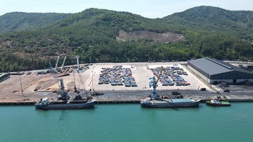 Thiệt hại hơn 1.000 tỷ đồng, khu kinh tế Vũng Áng vực dậy sau bão