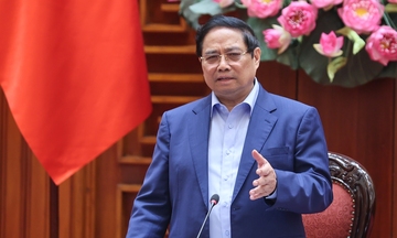 Thủ tướng yêu cầu huy động tối đa lực lượng cứu trợ vùng lũ