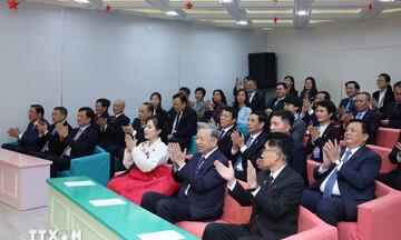 Tổng Bí thư Tô Lâm thăm lớp học mang tên Chủ tịch Hồ Chí Minh tại Triều Tiên