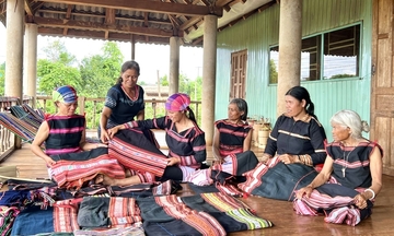 Phụ nữ dân tộc thiểu số Gia Lai liên kết phát triển sản phẩm