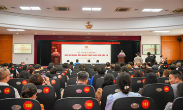 Bộ Công Thương quyên góp gần 1 tỷ đồng ủng hộ đồng bào vùng lũ