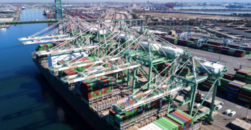 Thấy gì từ chính sách phí hàng hải của Mỹ?