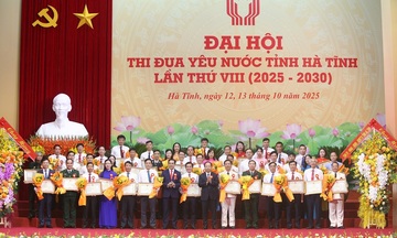 Phó Chủ tịch nước dự Đại hội Thi đua yêu nước tỉnh Hà Tĩnh