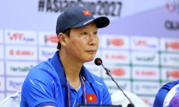 Huấn luyện viên Kim Sang Sik muốn đội tuyển Việt Nam thắng đậm Nepal