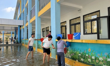 Hà Nội khẩn trương rà soát thiệt hại của ngành giáo dục sau bão số 11