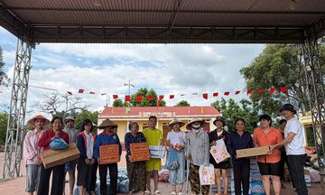 Thảo An cùng CLB Tâm An TN hướng về bà con vùng lũ lụt