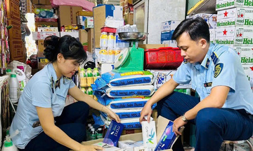 Quảng Ngãi mở cao điểm chống buôn lậu, giữ ổn định thị trường cuối năm