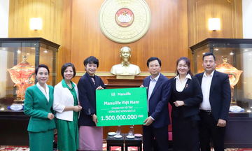 Manulife quyên góp hỗ trợ đồng bào miền Bắc bị ảnh hưởng bởi thiên tai