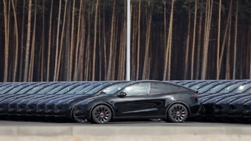 Liên minh ô tô - xe điện: 'Chiến lược né' phạt khí thải từ EU