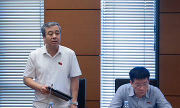 Viên chức được góp vốn, kinh doanh: Cần ngăn chặn nguy cơ xung đột lợi ích