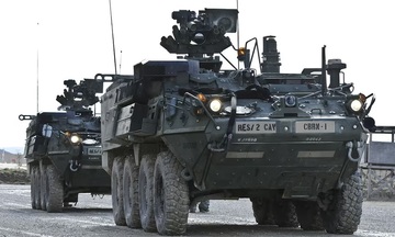 Stryker: ‘Quái vật biến hình’ mang laser 50kW