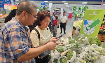 Saigon Co.op mở  gian hàng số, mua sắm thông minh tại Hội chợ Mùa Thu 2025