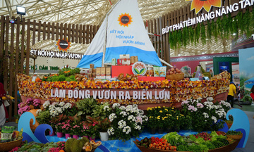 Con thuyền 10.000 hoa bất tử: Khát vọng hội nhập của Lâm Đồng tại Hội chợ Mùa Thu