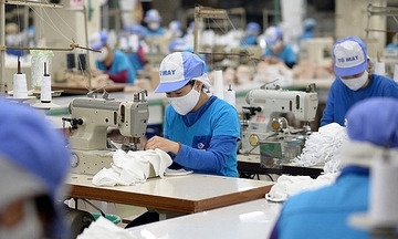 Dệt may Việt Nam vượt thách thức, khẳng định vị thế xuất khẩu chủ lực