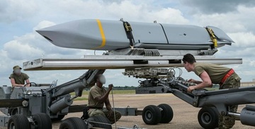 AGM-158 JASSM: Vũ khí thay đổi cán cân sức mạnh trên không 