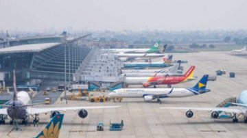 Chưa hết năm, nhiều người rục rịch đặt vé máy bay cho dịp Tết 2026