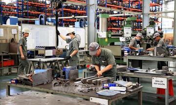 Kinh tế tư nhân là động lực, không phải “chệch hướng”-Bài 4: Chủ động đấu tranh phản bác luận điệu sai trái