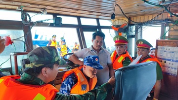 Bộ Tư lệnh Vùng Cảnh sát biển 2 kiên quyết 'tuyên chiến' với vi phạm khai thác IUU