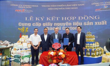 Hai doanh nghiệp ký kết hợp đồng trị giá 50 tỷ đồng tại Hội chợ Mùa Thu