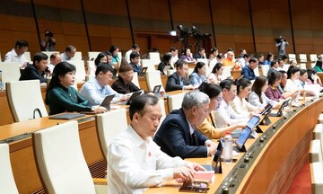 Cần cơ chế tiền lương phù hợp để giữ chân cán bộ cơ sở