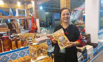 Quà Điện Biên mang hương vị núi rừng đến Hội chợ Mùa Thu 2025