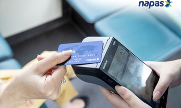 Xu hướng không tiền mặt lan rộng, ngân hàng số tăng tốc chuyển đổi