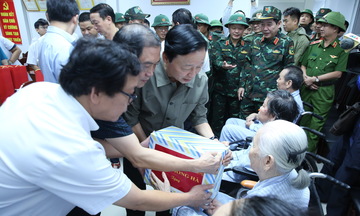 Phó Thủ tướng Trần Hồng Hà thăm Bệnh viện Phục hồi chức năng Huế